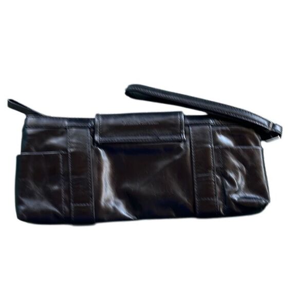 Kenneth Cole, New York, black leather clutch bag. Adorable. - Picture 3 of 4
